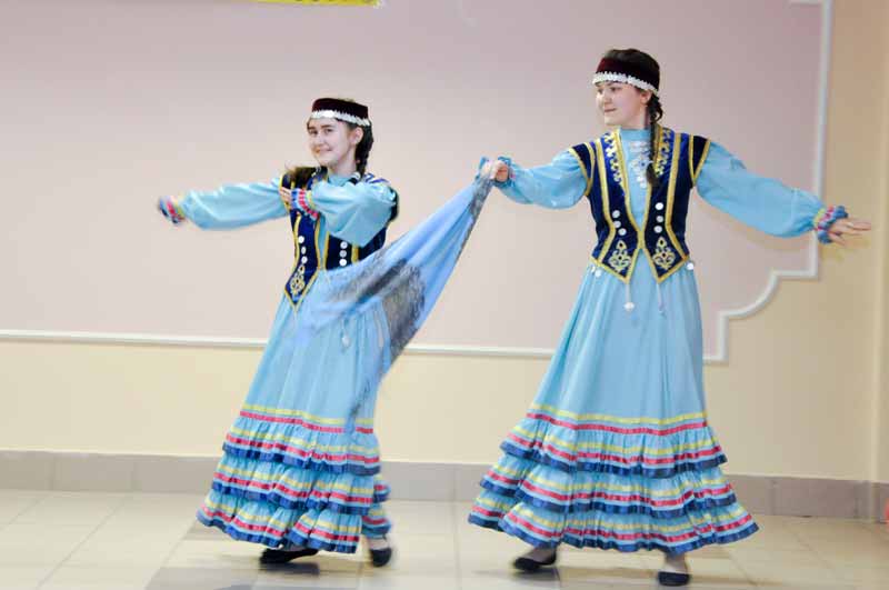 Башкирский танец, Айгуль Давлетшина и Эльвира Валиуллина